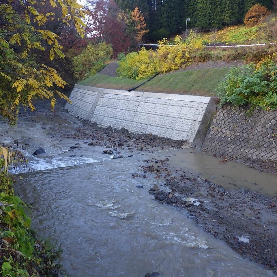 河川工事の風景